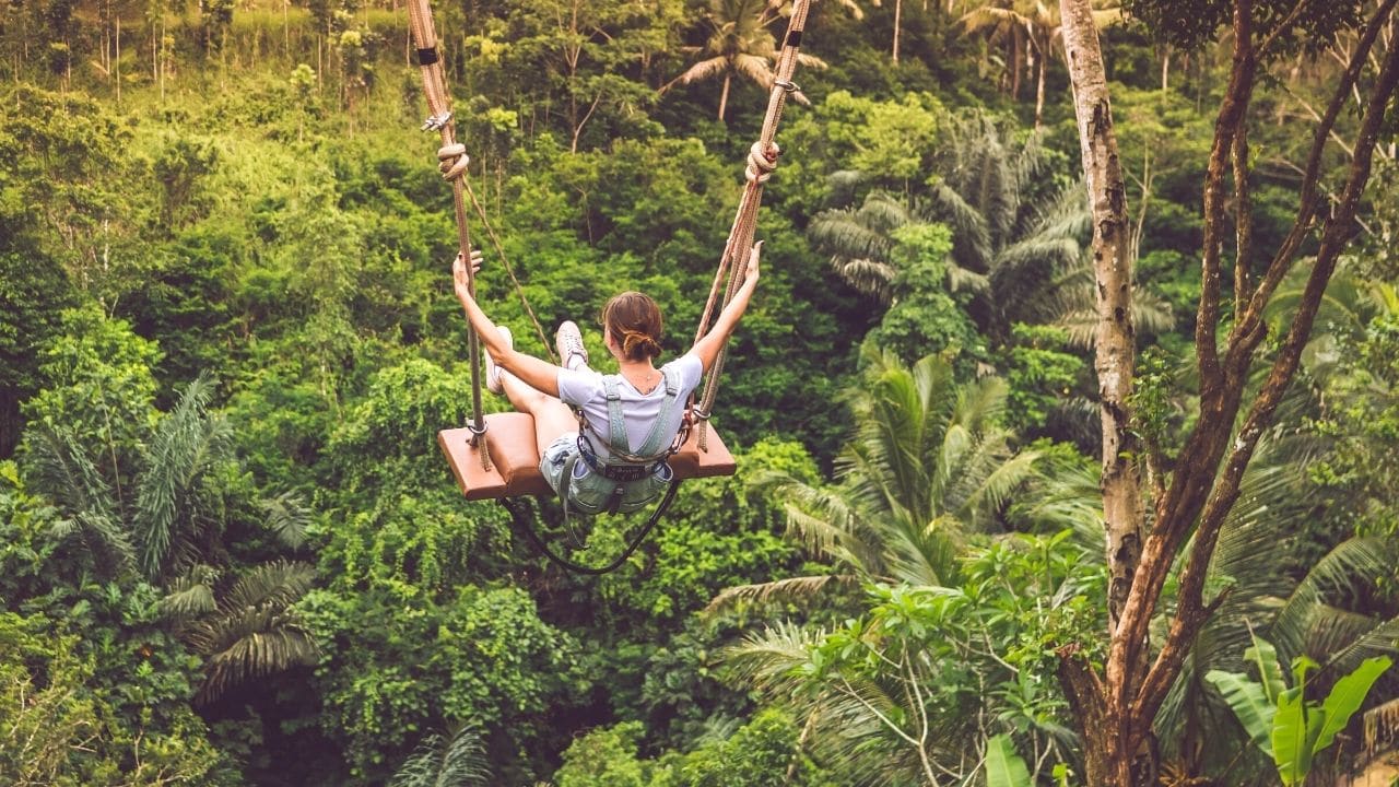 woman-swing-jungle-Bali