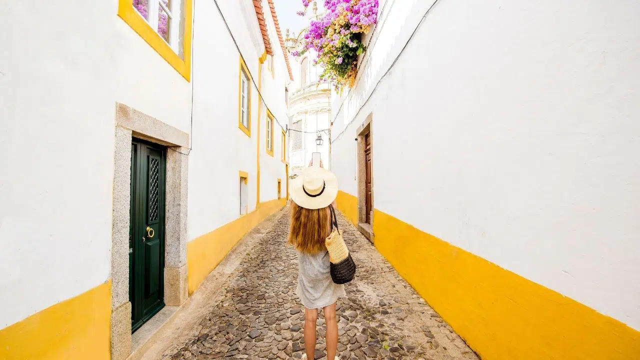 Solo-Female-Traveling-Evora-Portugal