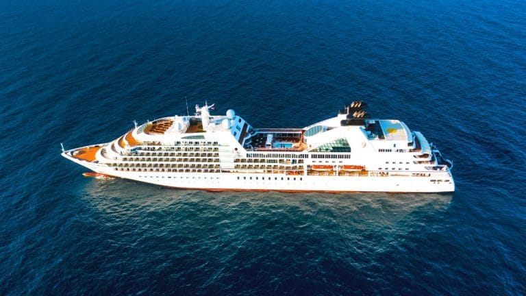 booking-cheap-travel-cruises-ports