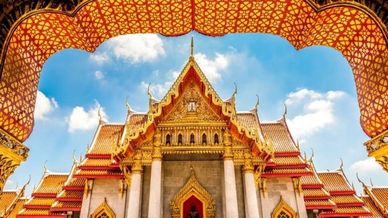 Couple-Thailand-Travel-Destinations
