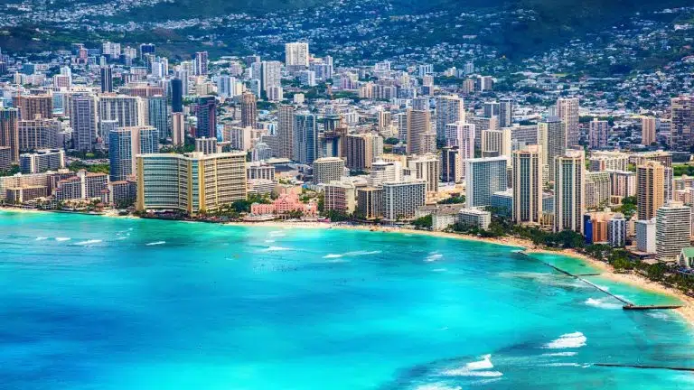 15-Sun-Kissed-Honolulu-Beaches