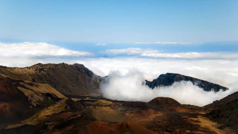 Ten-Incredible-Volcanoes-In-Hawaii