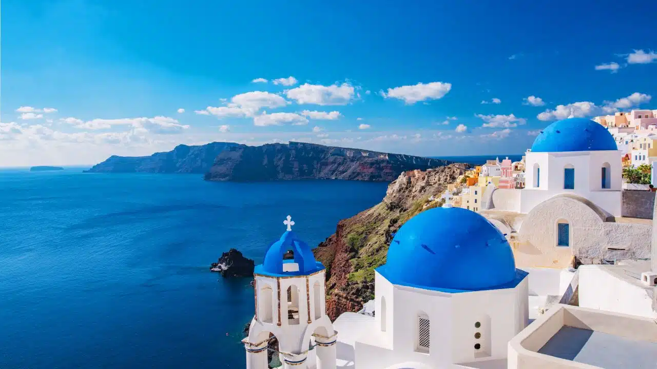 best-time-to-visit-santorini