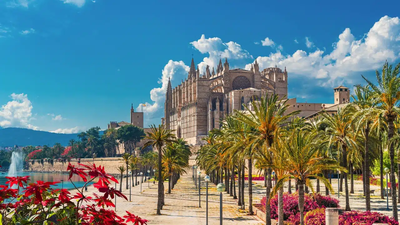 Why-Visit-Palma-De-Mallorca